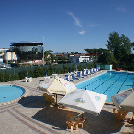 Camping Versilia Mare 호텔 리도디캄파이오레 외부 사진